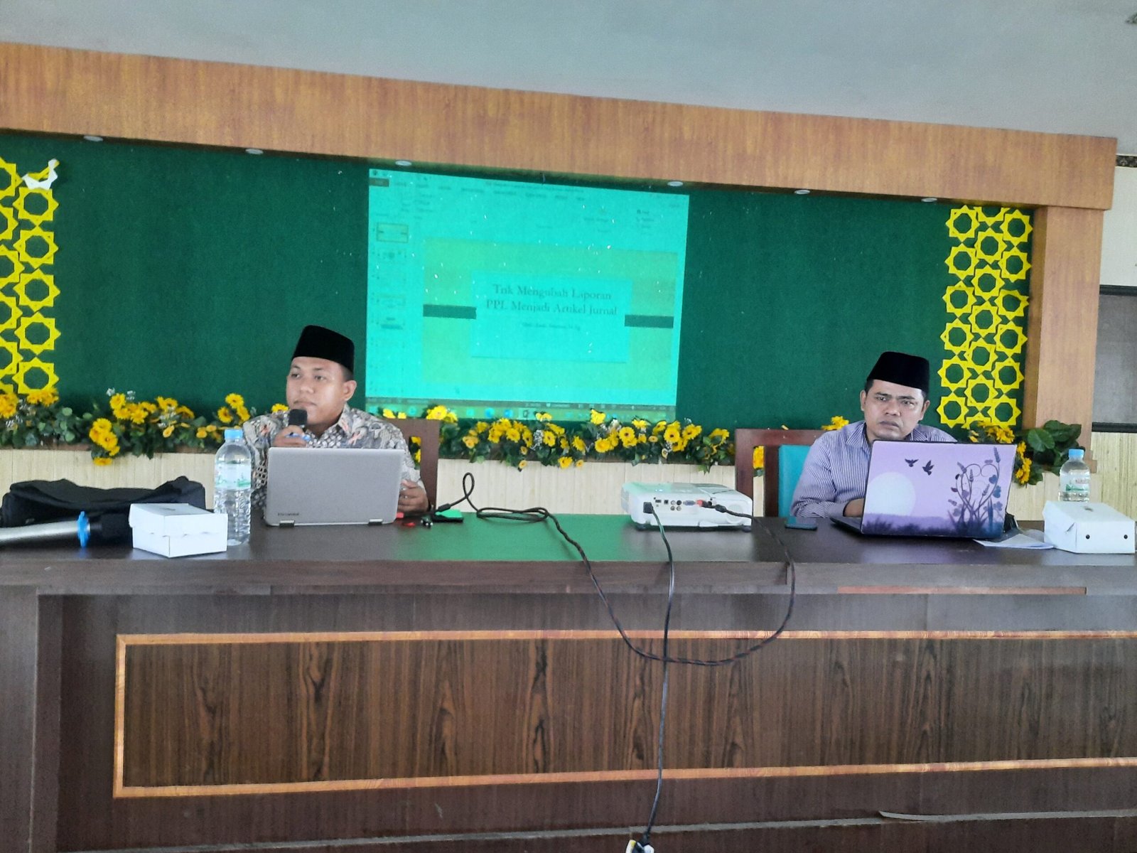 WORKSHOP KONFERSI LAPORAN PPL MENJADI NASKAH JURNAL WORKSHOP KONFERSI LAPORAN PPL MENJADI NASKAH JURNAL