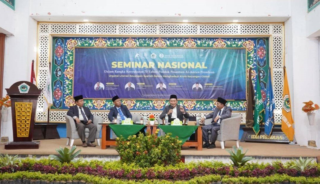 ANTISIPASI KRISIS EKONOMI GLOBAL PESANTREN AL-AMIEN PRENDUAN ADAKAN LITERASI KEUANGAN DENGAN BANK INDONESIA ANTISIPASI KRISIS EKONOMI GLOBAL PESANTREN AL-AMIEN PRENDUAN ADAKAN LITERASI KEUANGAN DENGAN BANK INDONESIA