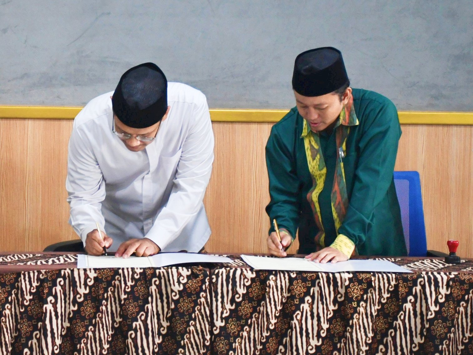 FEBI IDIA-FAKULTAS SYARIAH UIN MALANG TEKEN KERJASAMA FEBI IDIA-FAKULTAS SYARIAH UIN MALANG TEKEN KERJASAMA