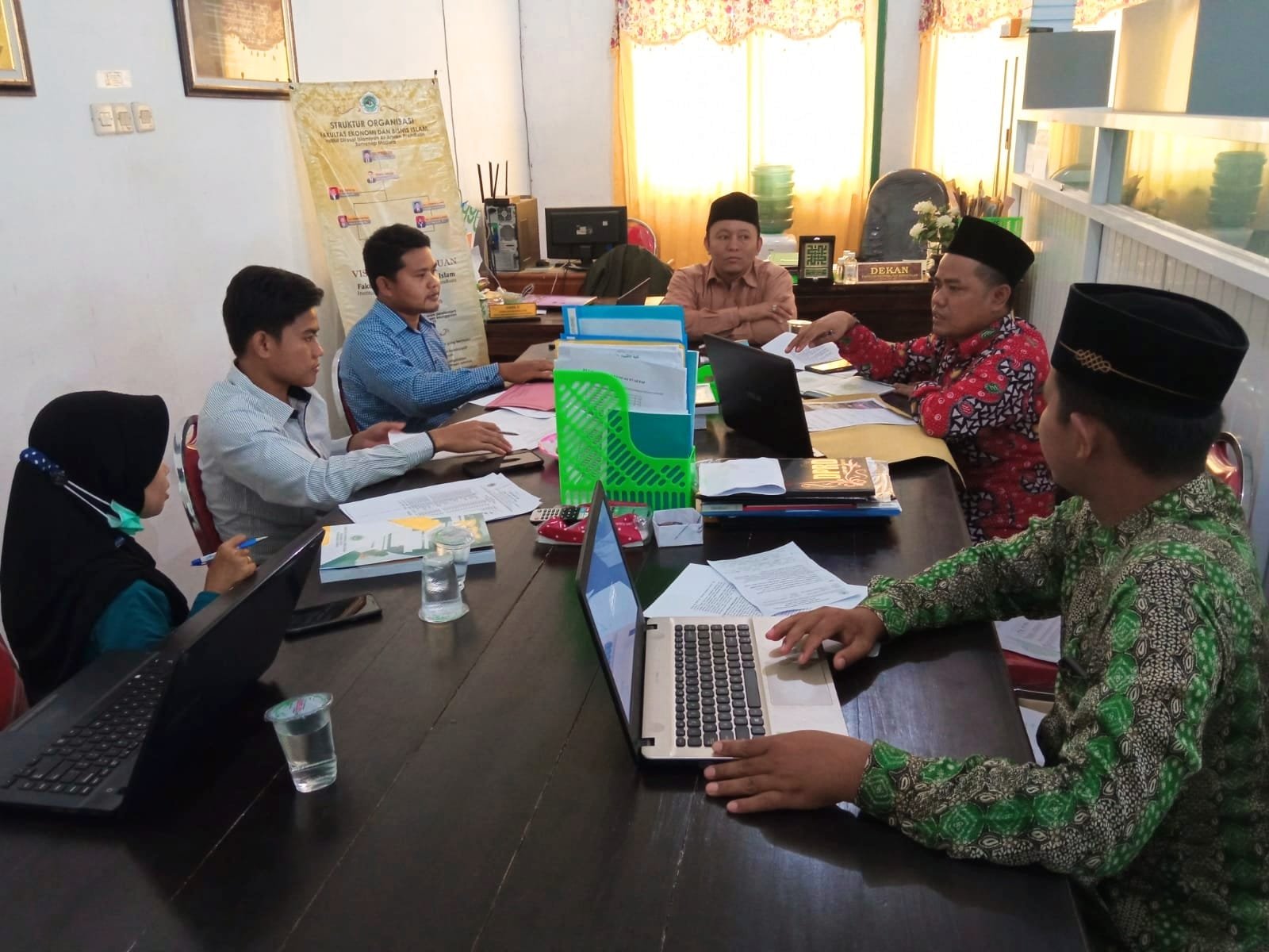 FEBI IDIA SUKSESKAN AUDIT MUTU INTERNAL FEBI IDIA SUKSESKAN AUDIT MUTU INTERNAL