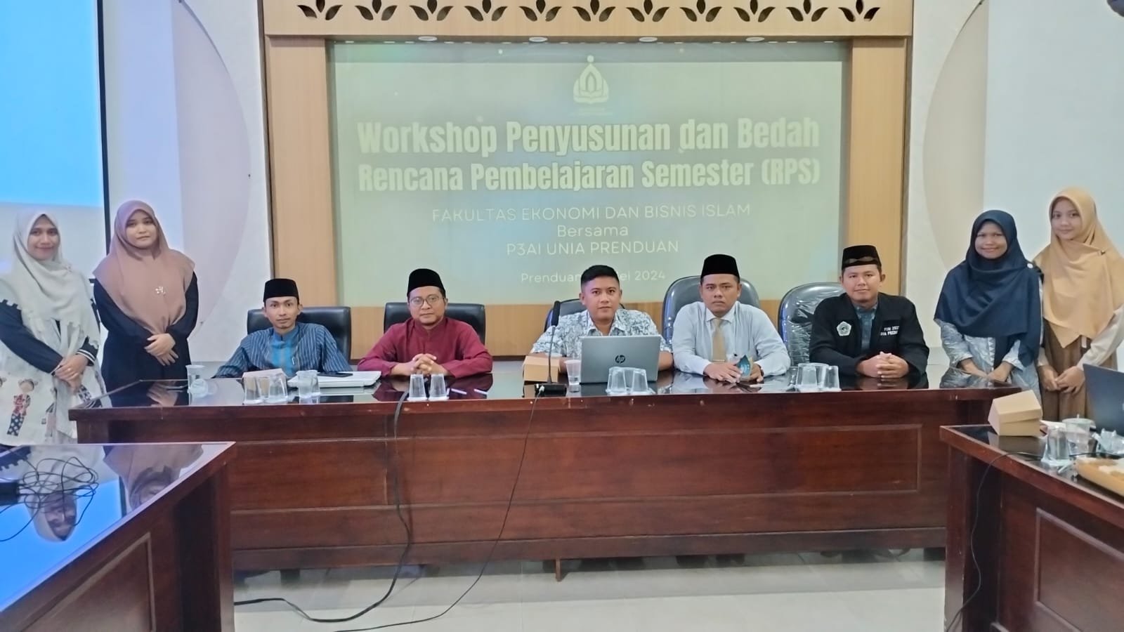 Fakultas Ekonomi dan Bisnis Islam UNIA Prenduan Gelar Workshop Penyusunan dan Bedah Rencana Pembelajaran Semester