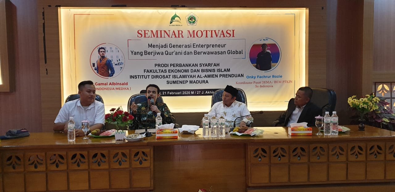 Dr. Gamal Albinsaid Gugah Mahasiswa FEBI IDIA Dalam Acara Seminar Motivasi Dr. Gamal Albinsaid Gugah Mahasiswa FEBI IDIA Dalam Acara Seminar Motivasi